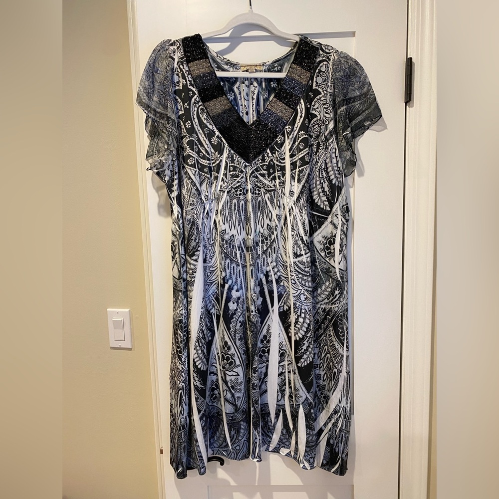One World Beaded V-neck Crinkle dress short sleeves size 3X Festival